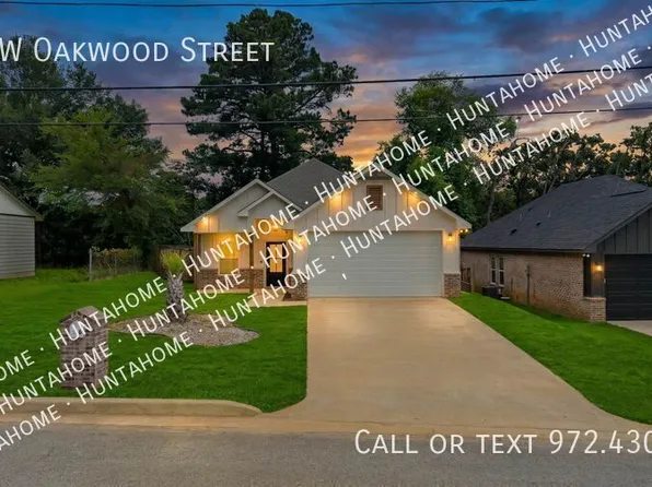 2006 W Oakwood St, Tyler, TX 75702