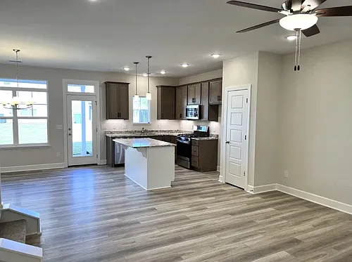 207 Taylor Woods Ct #1 Photo 1