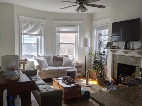 9 Summit Ave APT 8, Brookline, MA 02446