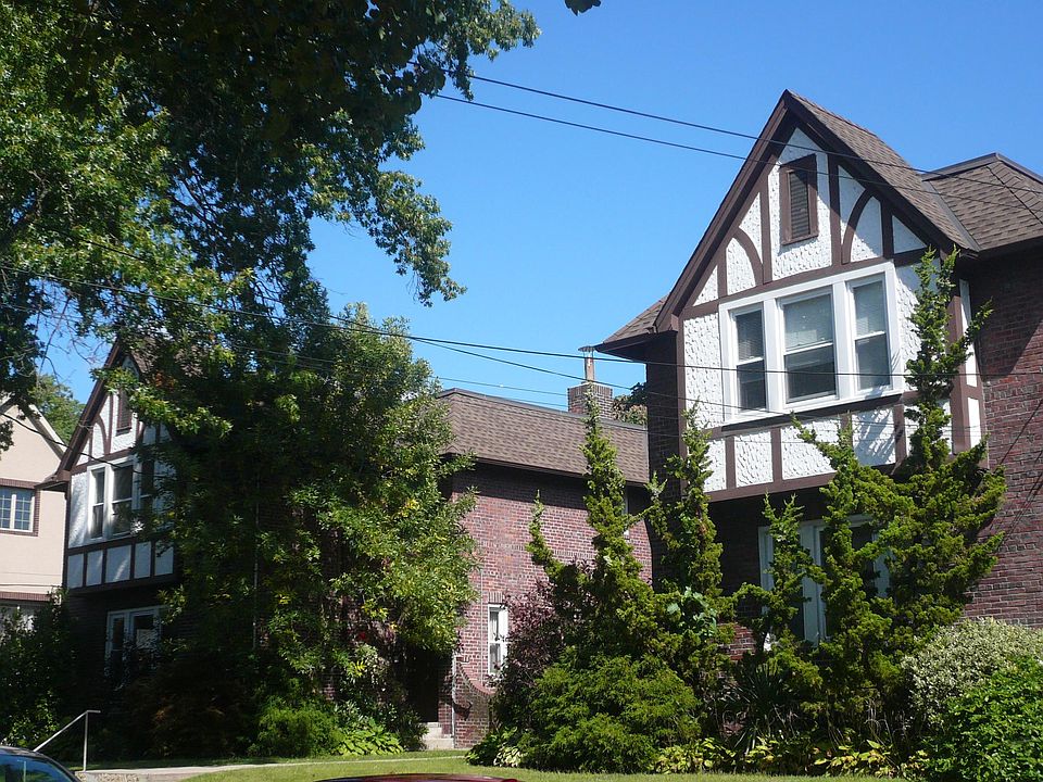 1st image of 19 Burbank Ave #2