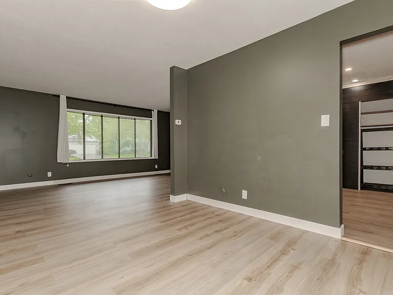 8806 Norwood Dr — Photo 11