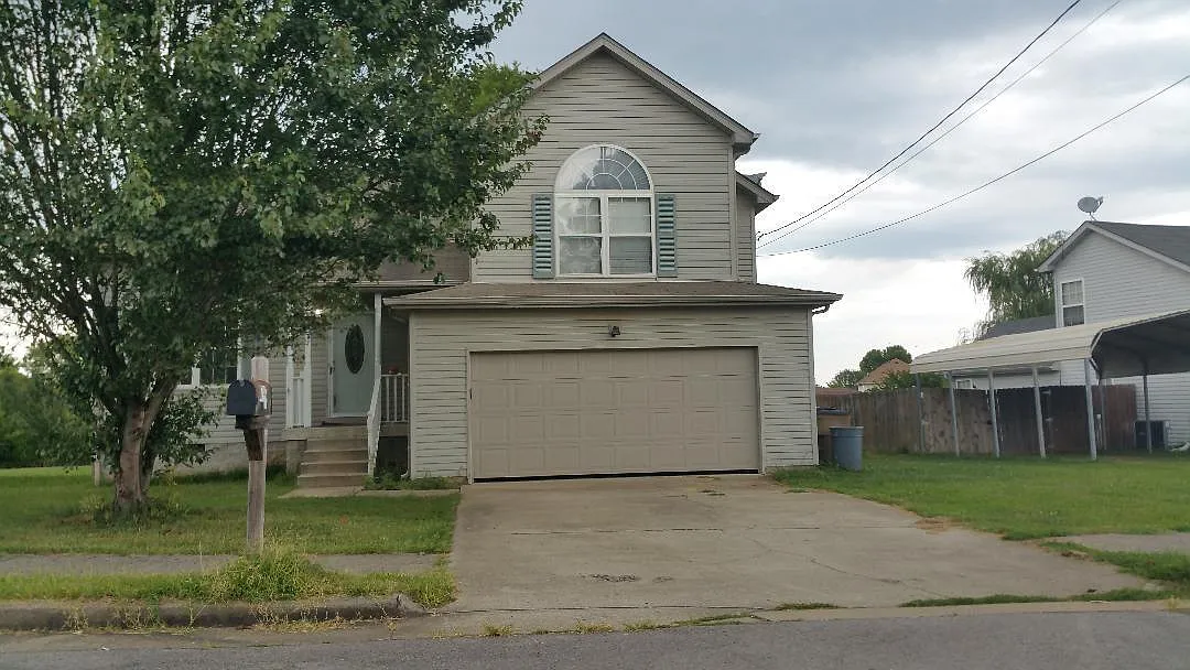 Building Photo - 744 Post Oak Dr
