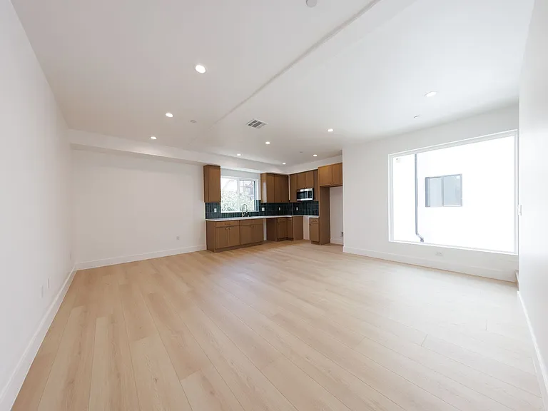 1063 S. Corning St. — Photo 11