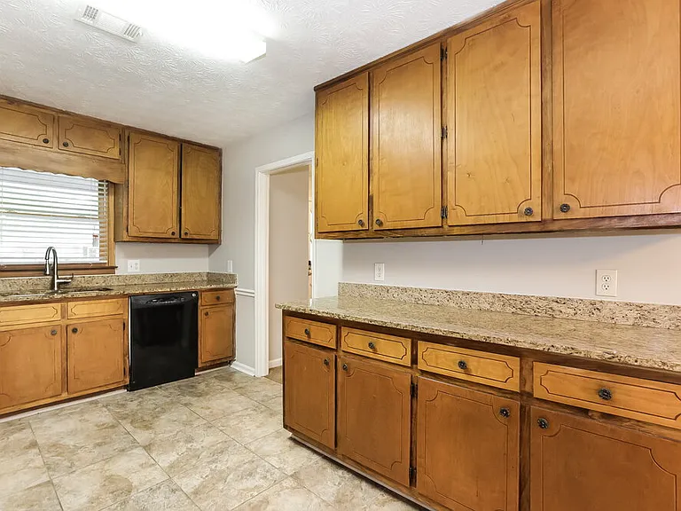 3568 Fernbrook Dr SW — Photo 7
