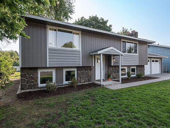 2nd image of 7210 N Lidgerwood Ct