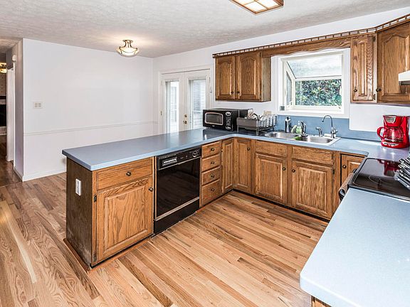 5th image of 10016 Cheltenham Dr