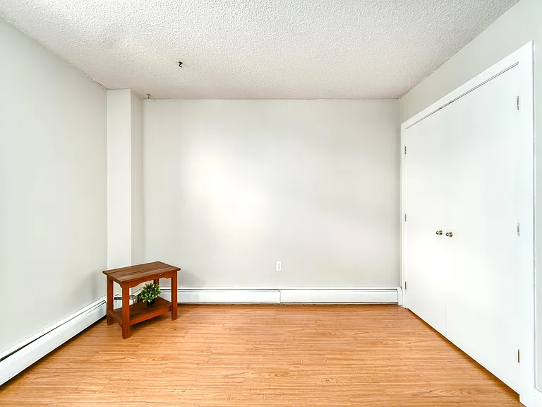 1157 Tower Rd — Photo 26