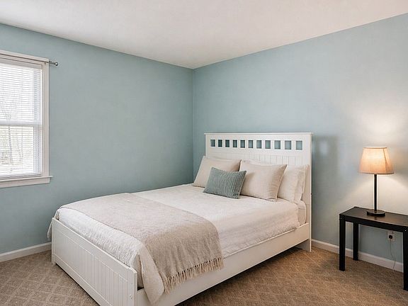 2nd image of 513 N Nixon Ave #4