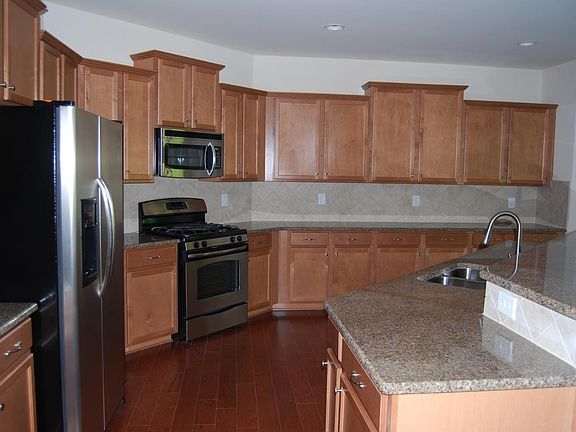 4th image of 2813 Southern Trace Dr