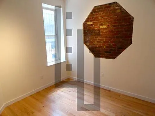 Rented by Loom Group | media 41