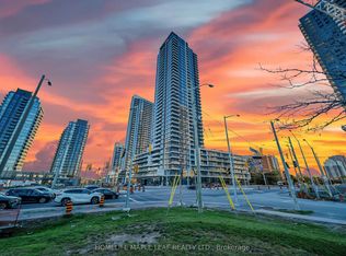 15 Watergarden Dr #512, Mississauga, ON L5R 0G8
