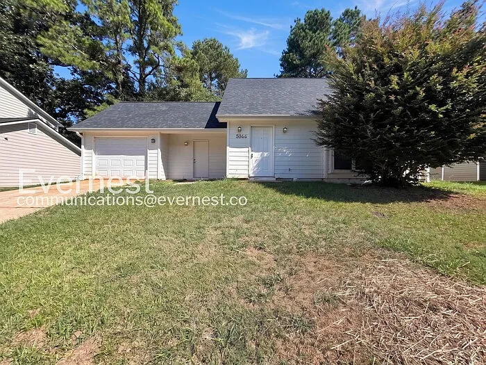 3 bed, 2.5 bath, 1658 sqft, $1,745 — Photo 1
