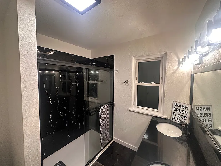 2222 Hollywood Pl #MAIN — Photo 7