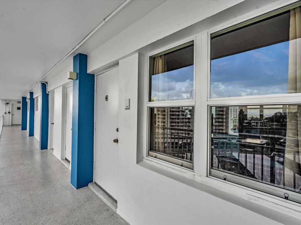 301 N Ocean Boulevard #709, photo 7