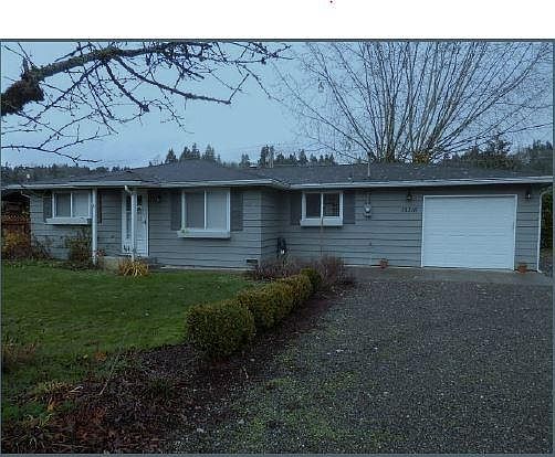 House Front w lots of parking