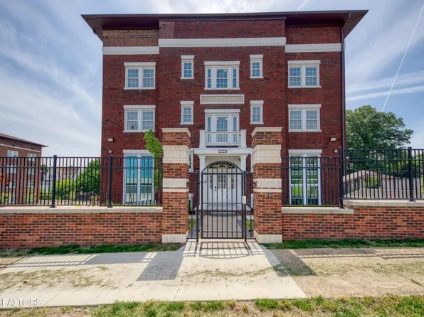 2724 E Magnolia Ave Unit 402, Knoxville, TN 37914