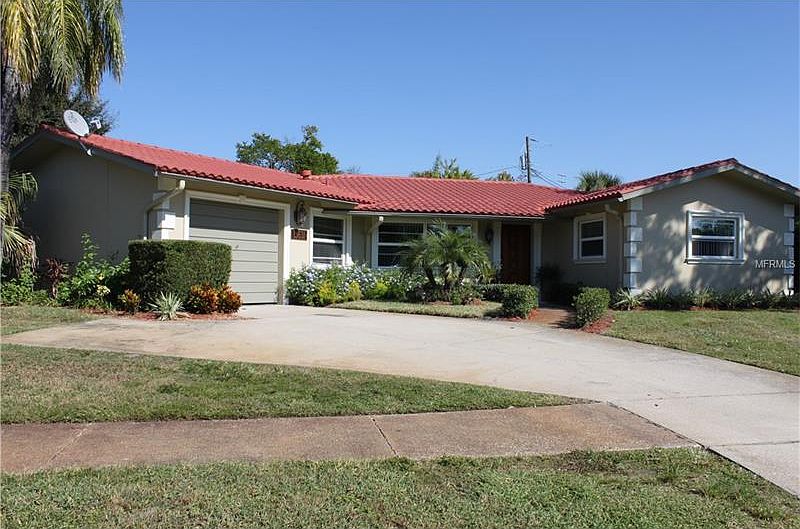1st image of 15631 Bedford Cir W