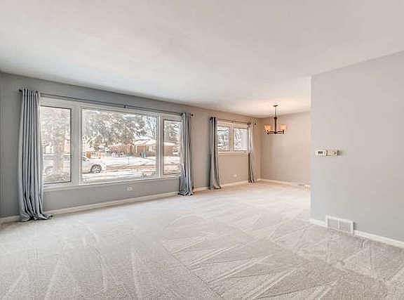 5th image of 2186 Spruce Ave