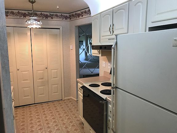 2nd image of 169 Amberly Dr Unit H