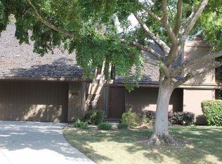 1948 Blossom Rock Pl, Gold River, CA