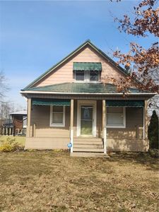230 State Ave, Ellwood City, PA, 16117