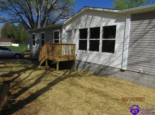 457 Smith St, Radcliff, KY 40160