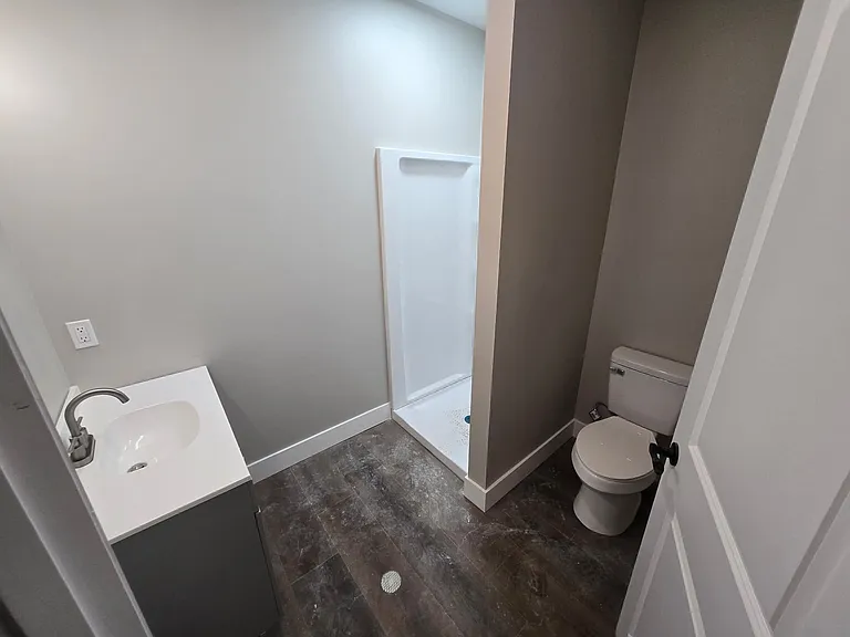 401 McFarland St #102-B — Photo 2