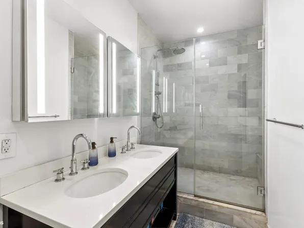 310 East 46th Street 6R image 11 of 12
