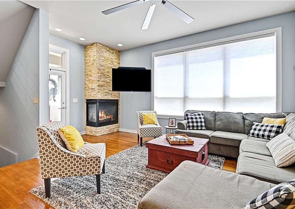 1st image of 515 Oak St