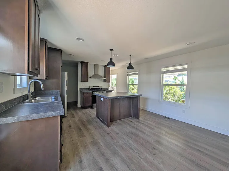 400 Sulphur Bank Dr #38 — Photo 4