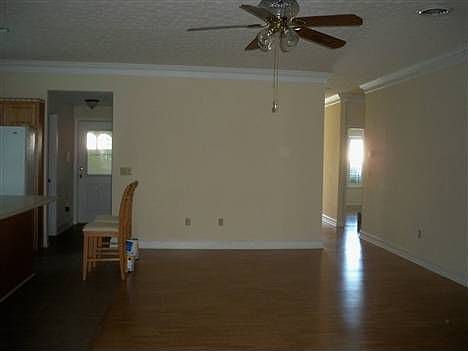 2nd image of 453 Lochmere Dr
