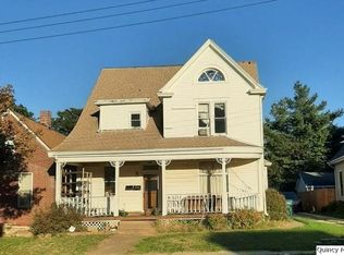 808 N 12th St, Quincy, IL 62301