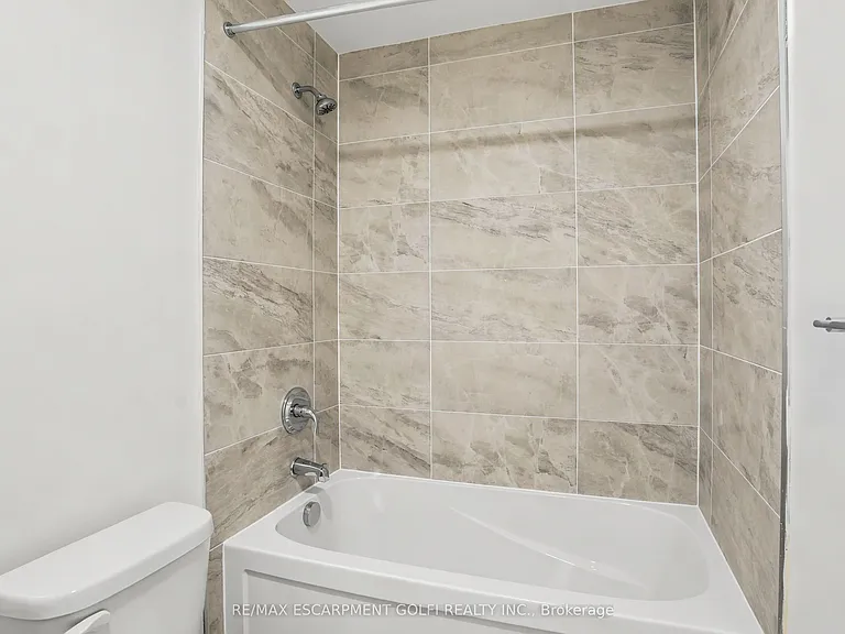 16 Melbourne Ave #307B — Photo 11