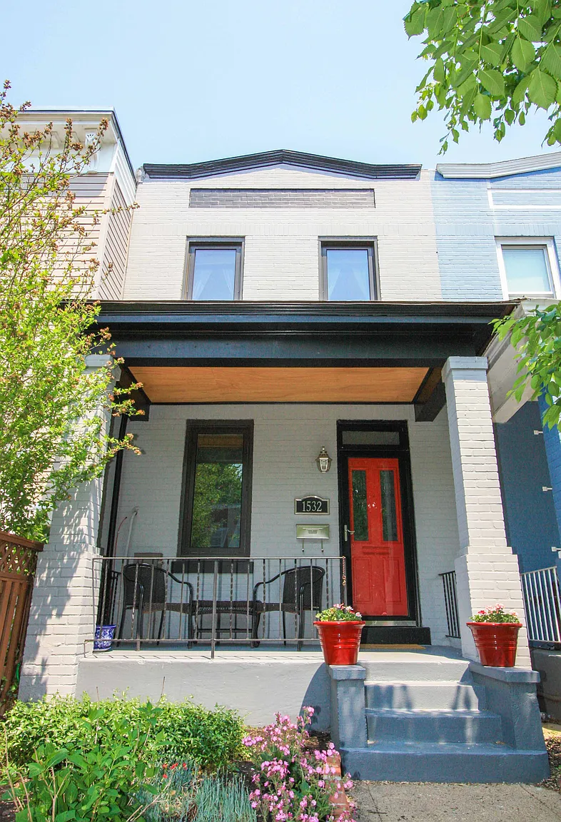 1532 Constitution Ave NE photo 1