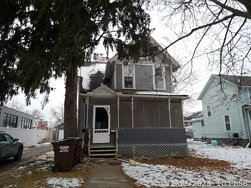 418 E Church St photo 1