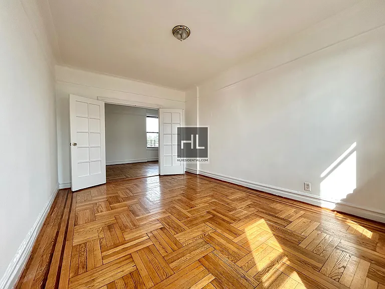2013 83rd St #D3 — Photo 12