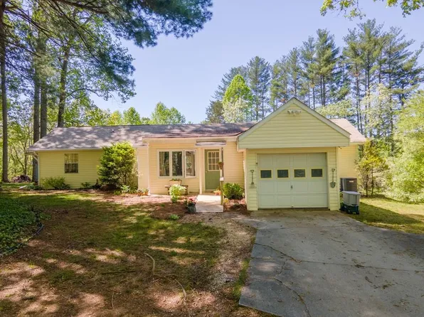 23 Day Lily Ln, Franklin, NC 28734