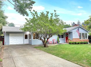 1530 SW Chestnut Dr, Portland, OR 97219