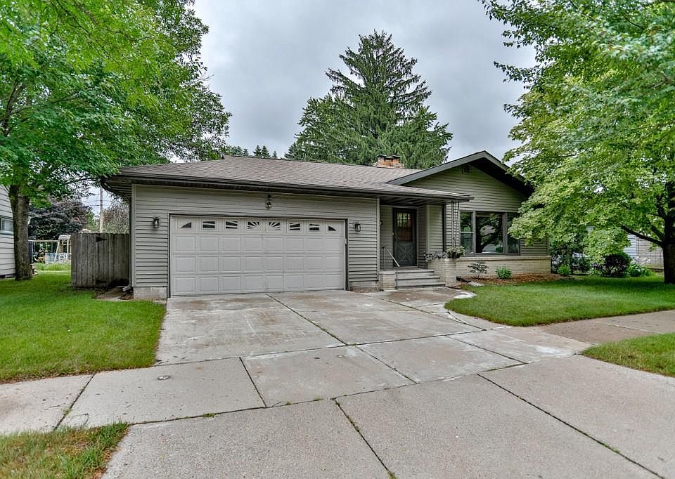 1st image of 2619 OAKWOOD BOULEVARD