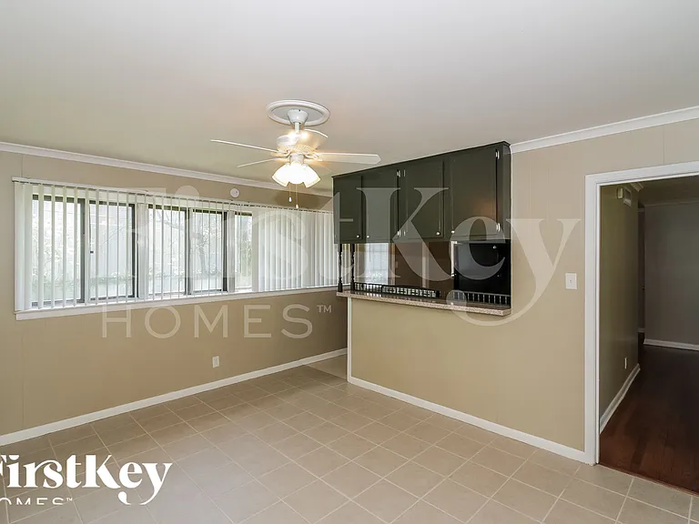 5405 Lyford Ave — Photo 7