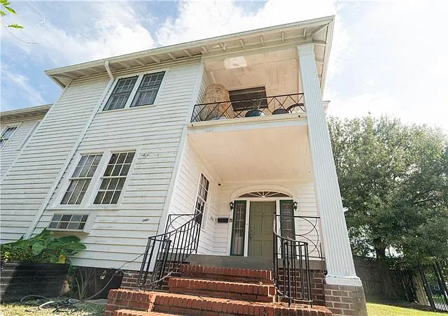 4 bed, 2.0 bath, 2135 sqft, $2,500 — Photo 2