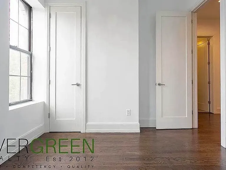 26 Covert St #2F — Photo 9