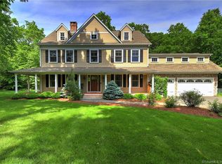39 Pinto Ln, Monroe, CT 06468