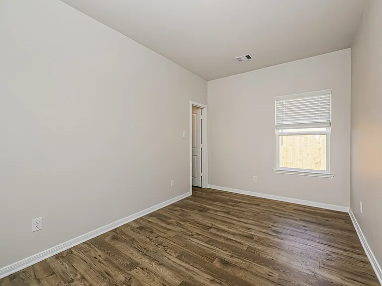 16427 Honeysuckle Hill Dr — Photo 16