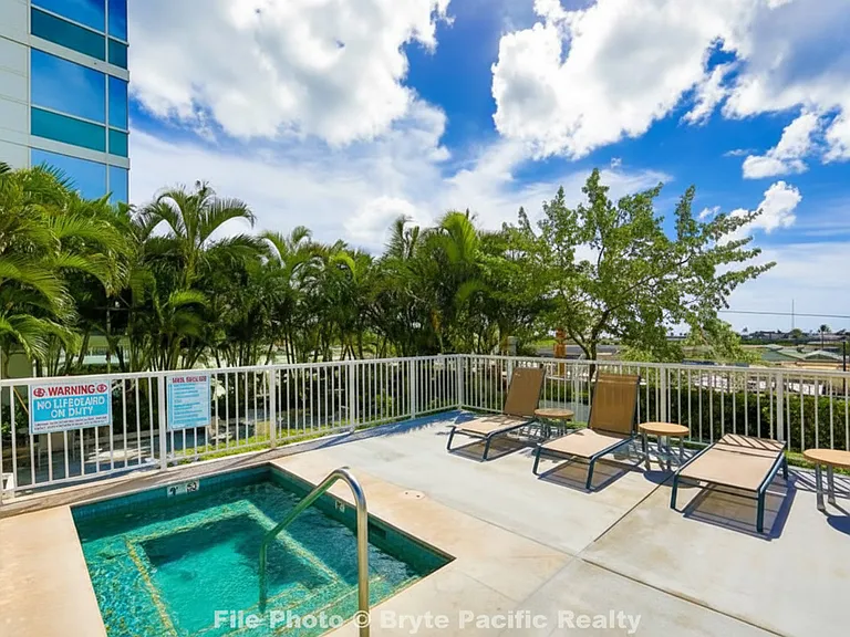 909 Kapiolani Blvd #1008 — Photo 11