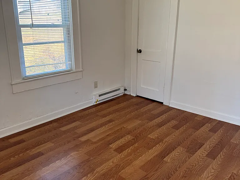 405 & 407 1st St SE #A — Photo 6