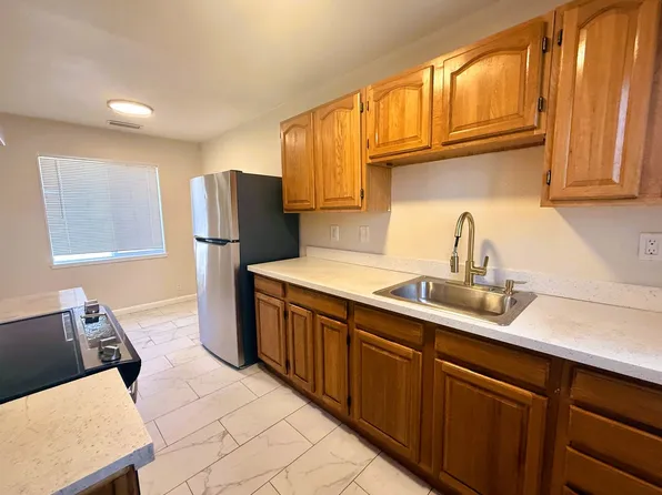 2825 67th Ave, 2825 67th Ave #2829, Oakland, CA 94605