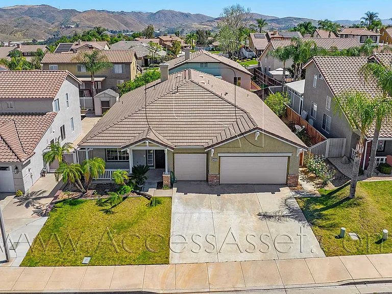 27090 Adelanto Dr — Photo 15
