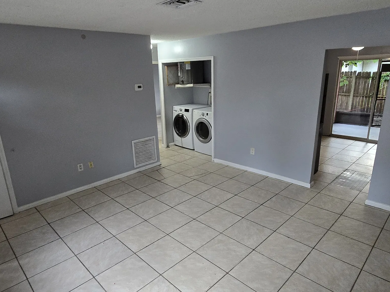 4842 Royal Palm Avenue - 4844 — Photo 4