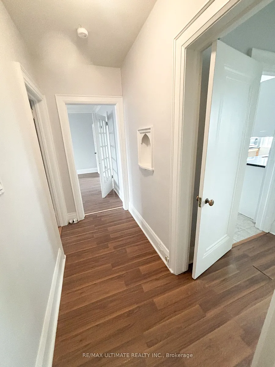 Building Photo - 20 Roselawn Ave #11